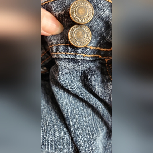 Illegal Jeans Blue Denim Capris 2 Button Closure High Rise Women Sz 18 - Picture 6 of 11